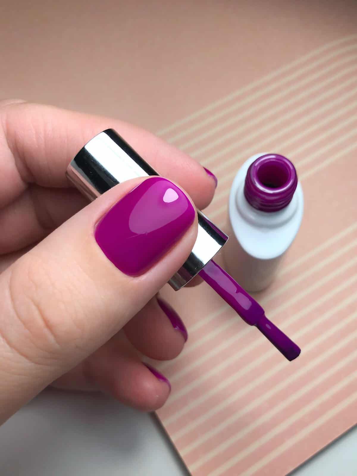 miss-independent-337-magenta
