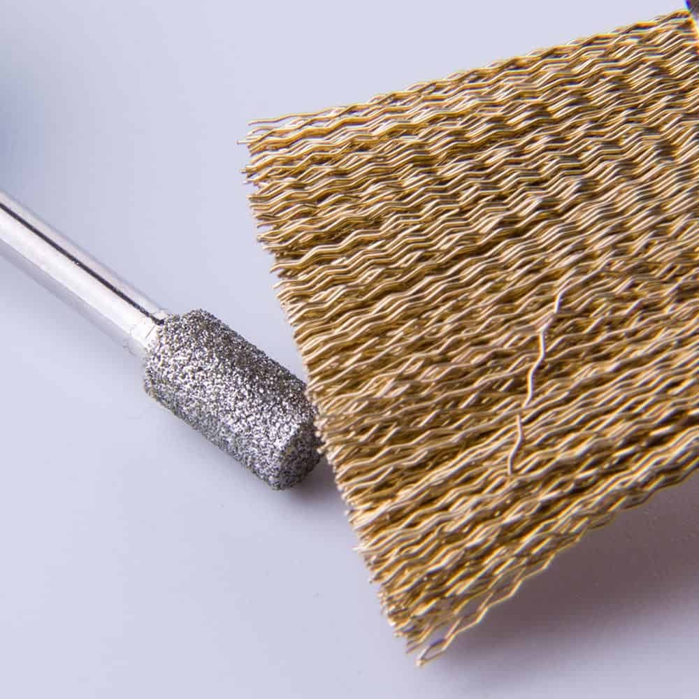 brosse-en-cuivre-nettoyage-efficace-des-embouts